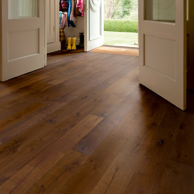 Laying a engineered wood floor will involve lots of kneeling so we highly recommend that you protect you protect your knees with knee pads. 