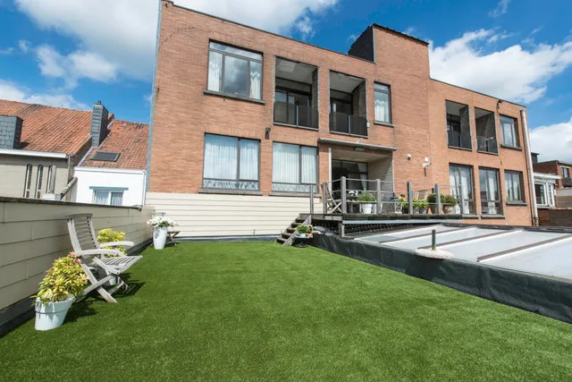  If you find that your grass is in need of a deep clean, you can even invest in some artificial lawn cleaner, as well as a hoover cleaner for cleaning up any fallen nature.