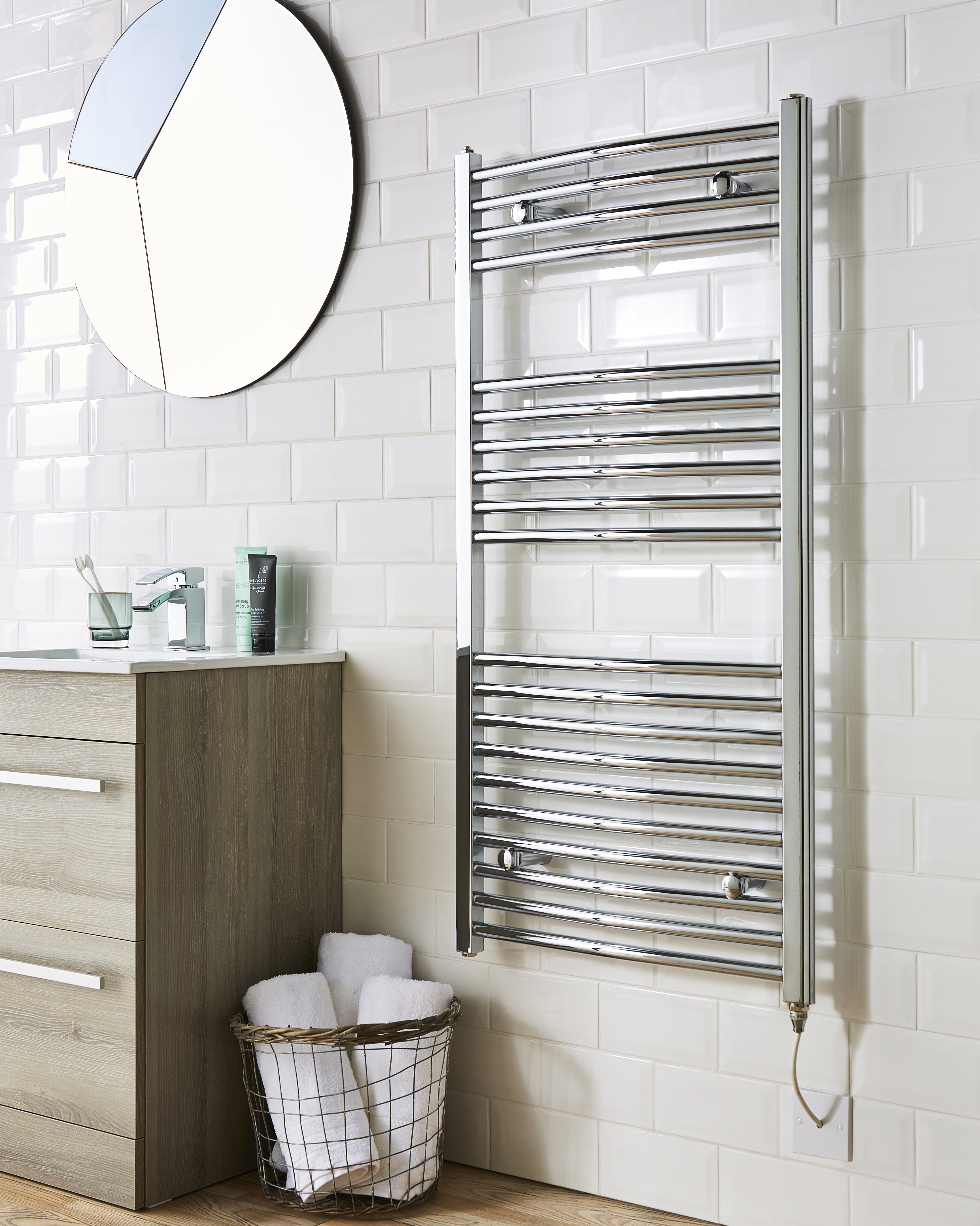 an image of electric heating towel rail an image of electric heating towel rail