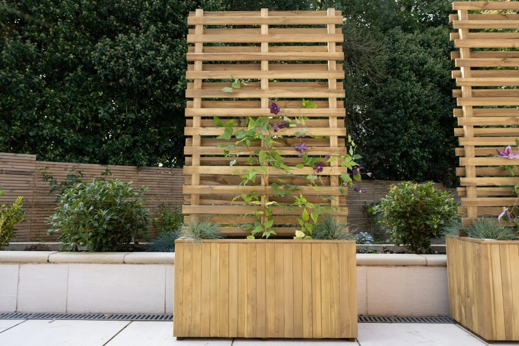 A Living Screen Planter from Forest Garden, used for adding plants and herbs into a small garden. A Living Screen Planter from Forest Garden, used for adding plants and herbs into a small garden.