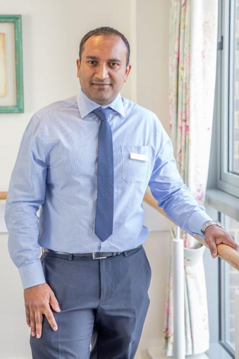 prakash-bundun-charters-court.480.720.s