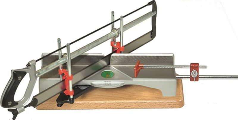 Ulmia Gehrungssäge (Blattlänge 550 mm Schnitthöhe 100 mm / Tischlänge 440 mm) - 352L