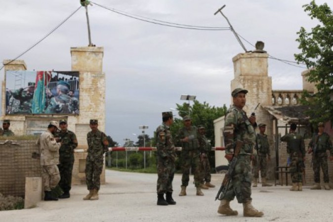 Kamikaze in Afghanistan, 18 morti