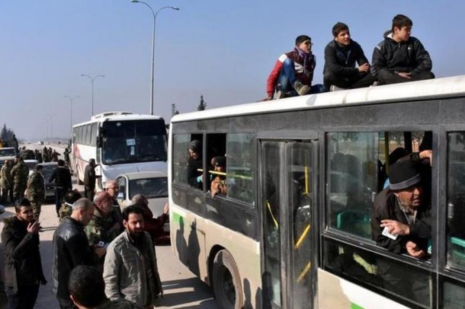 Siria, scambio di civili tra gruppi sunniti e sciiti Siria, scambio di civili tra gruppi sunniti e sciiti