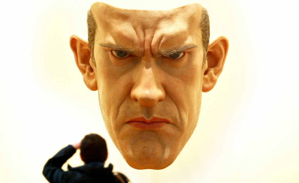 Ron Mueck, Mask, resina, siliconi, vetroresina, Saatchi Gallery in London, 2003