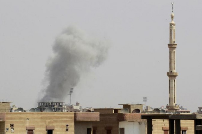 Siria: Osservatorio diritti umani, 16 civili morti in raid coalizione Siria: Osservatorio diritti umani, 16 civili morti in raid coalizione