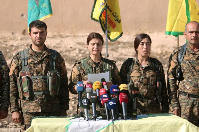 La coalizione curdo-araba lancia l'offensiva per liberare Raqqa capitale dell'Isis in Siria