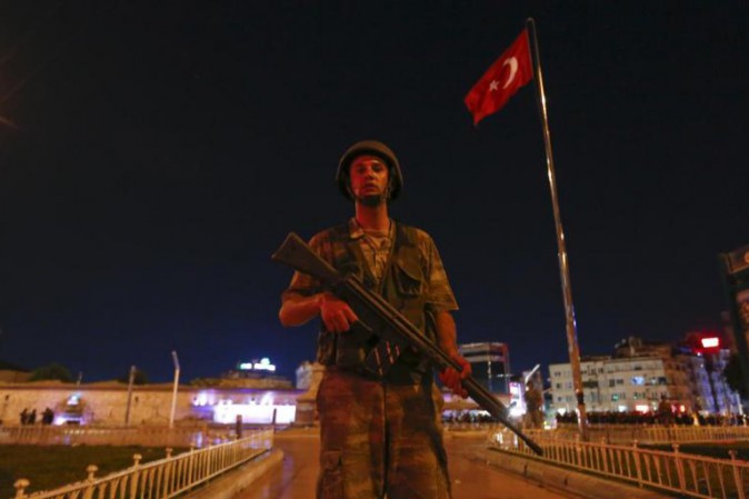 In Turchia arrestati 85 funzionari nella repressione post-golpe