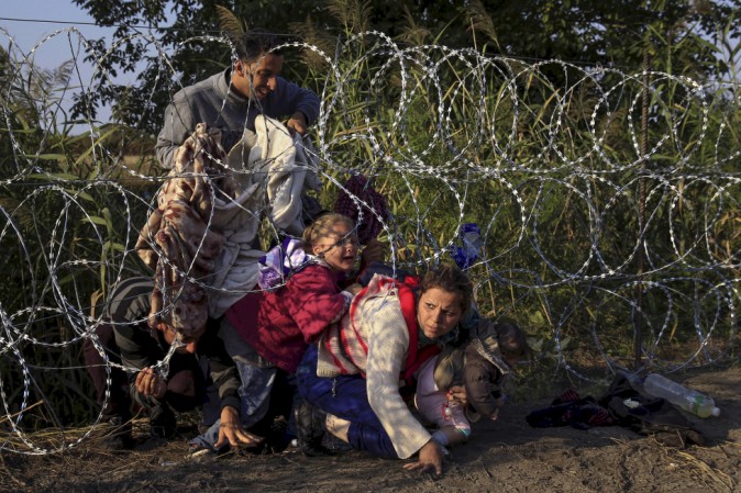 L'Ungheria vuole costruire un secondo muro anti-migranti al confine con la Serbia