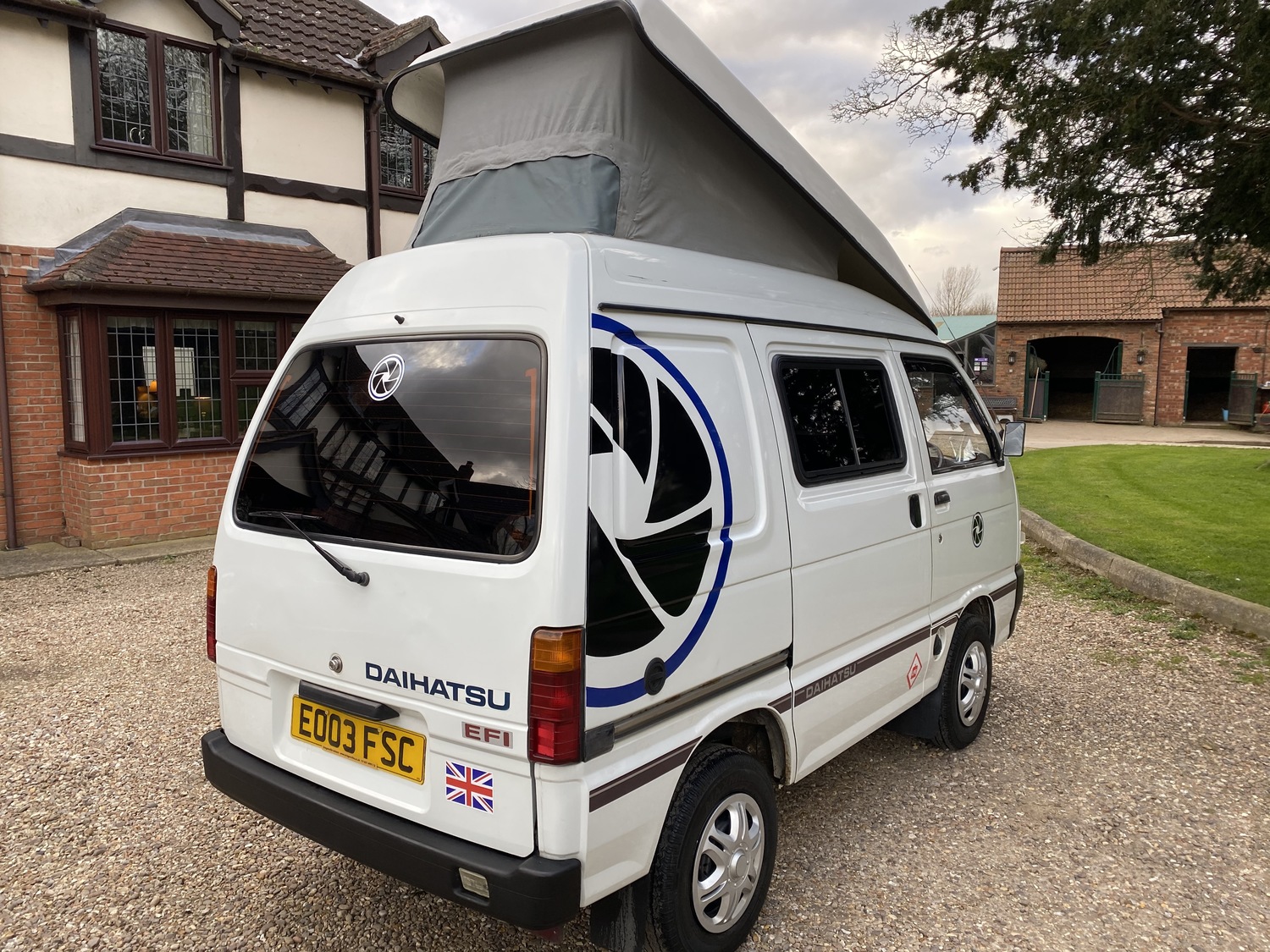 JC Leisure Micro Camper Van 2 Berth 2003 Daihatsu HiJet 1.3 16V EFi