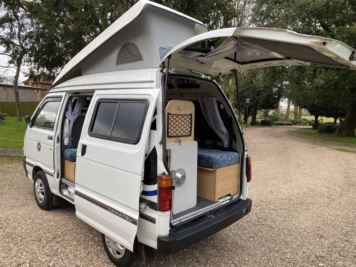 JC Leisure Micro Camper Van 2 Berth 2003 Daihatsu HiJet 1.3 16V EFi