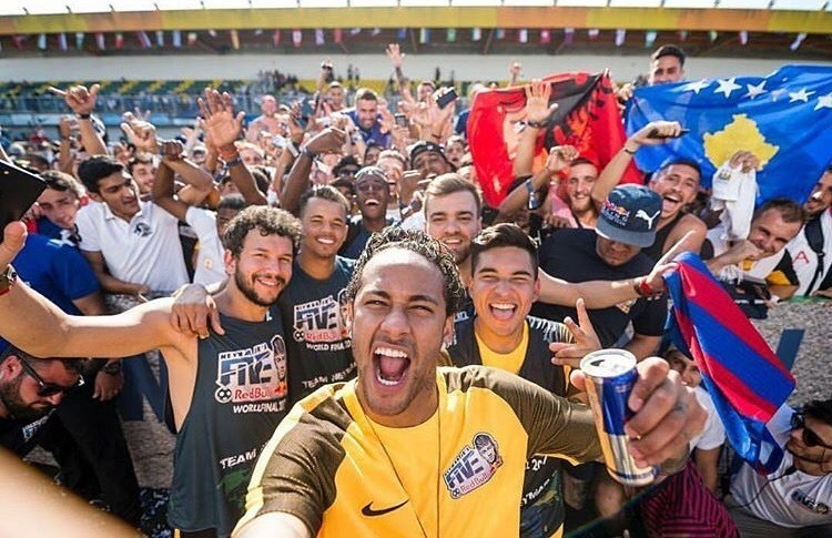 I Had Ten Seconds to Brief Neymar Jr.