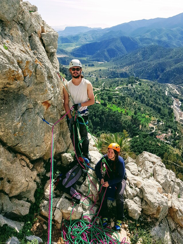 Intro to Multi-pitch sport climbing course