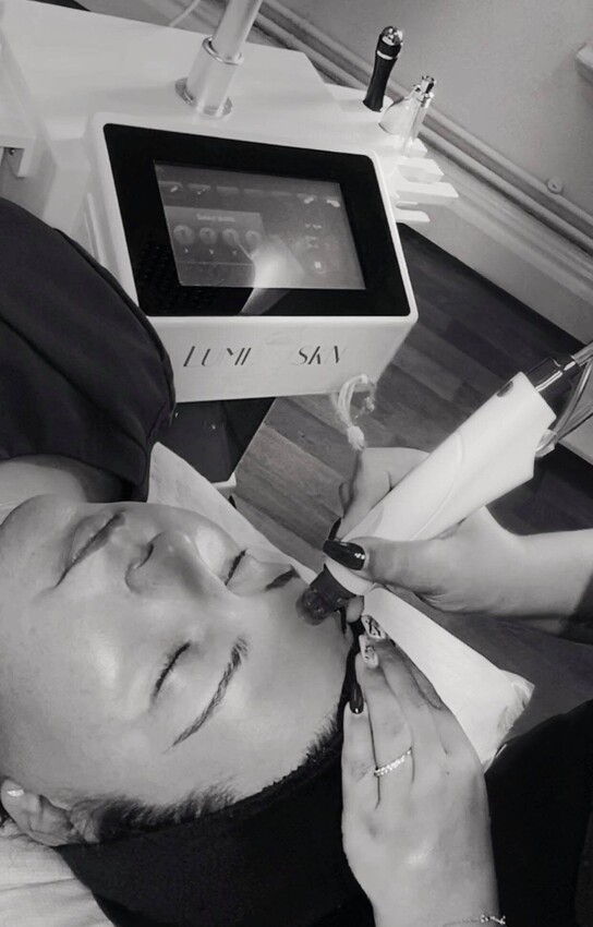 LumiHYDRO | HydroDermabrasion
