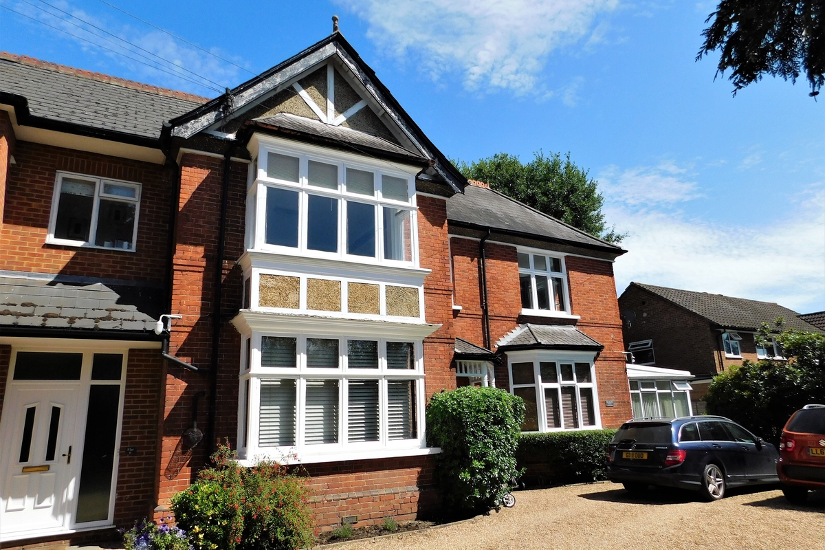 New Haw Road, Addlestone LV Homes Estate Agents Letting and selling