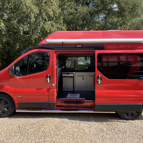 2005 Vauxhall Vivaro LWB High Top 1870cc Di 109BHP Camper Van 2 Berth Dragonville Leisure 2005 Vauxhall Vivaro LWB High Top 1870cc Di 109BHP Camper Van 2 Berth Dragonville Leisure