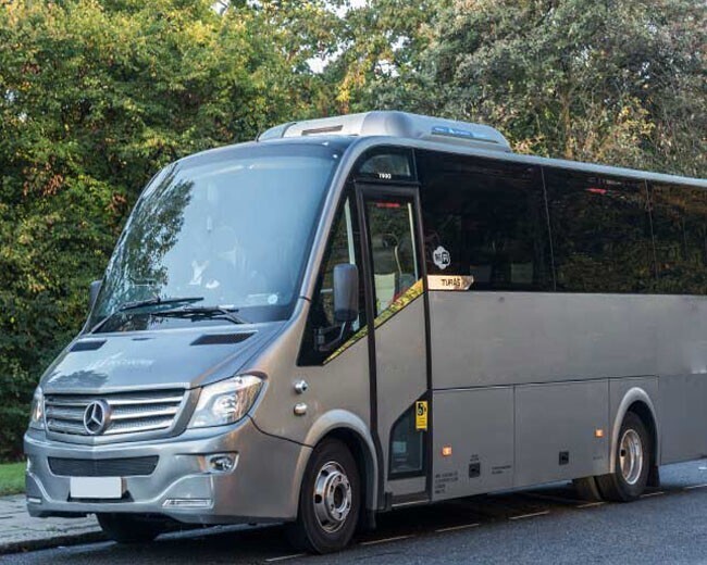 Safe Travel with Minibus Airport Transfer