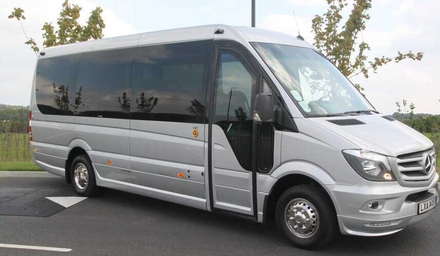 Minibus hire for Christmas in London