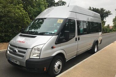 How can help make your Heathrow Minibus Hire