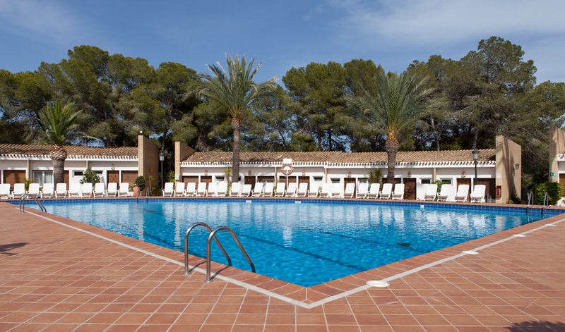 Location & Accommodation