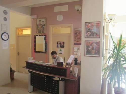 Rooms & Hotel Facilities