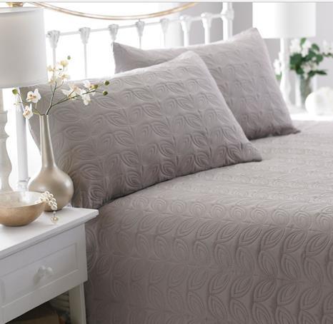 3pc Embossed Quilted Bedspread Set Bed Spread Pillow Shams