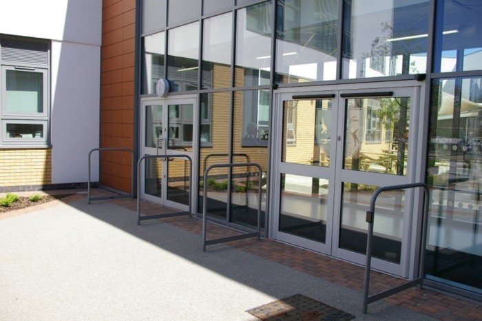 Thermal Commercial Door