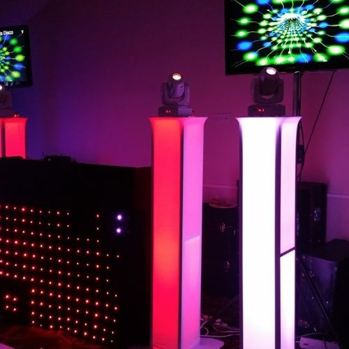 BRIGHT LIGHTS DISCO BEST PARTY BANDS TONY BENNELL ENTERTAINMENTS Book Live Band