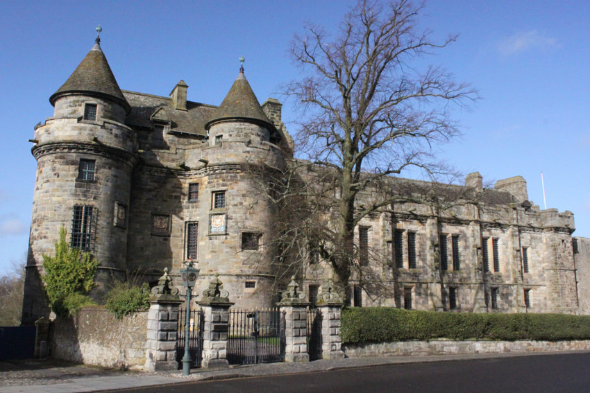 Luxury Self Catering Fife, Excellent Location for Touring Scotland, Quiet Rural Location