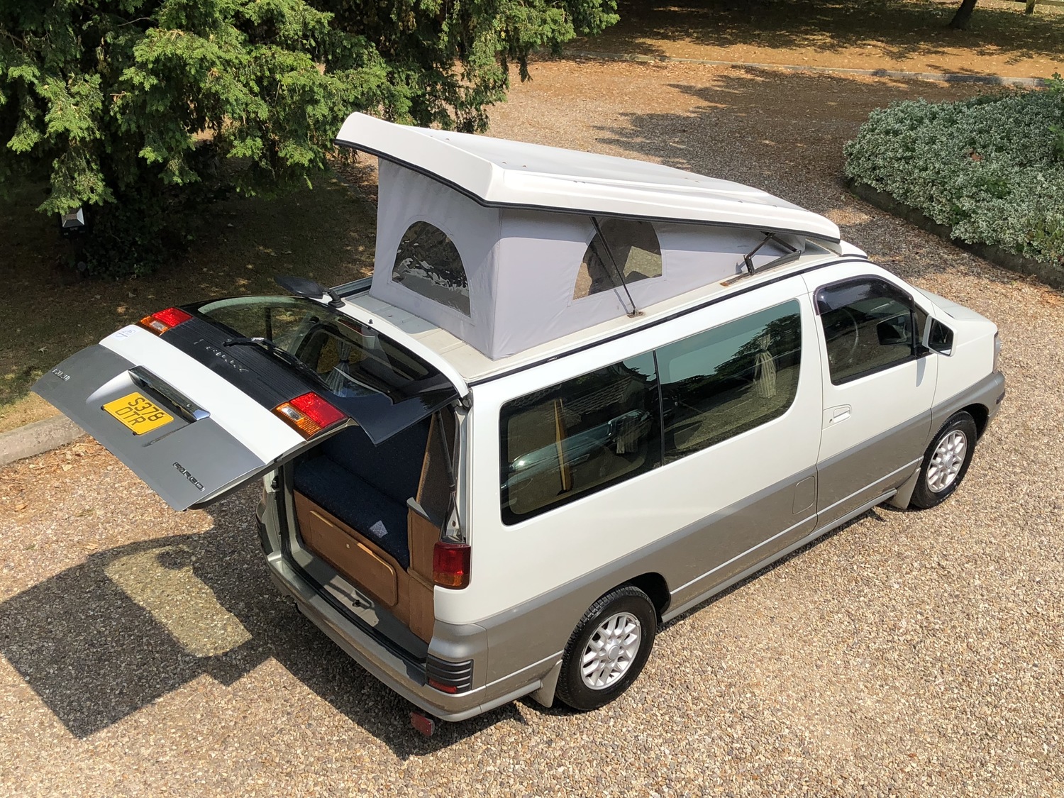 Isuzu Fargo Filly (Nissan Elgrand) Camper Van 3.1TD Automatic 2 Berth