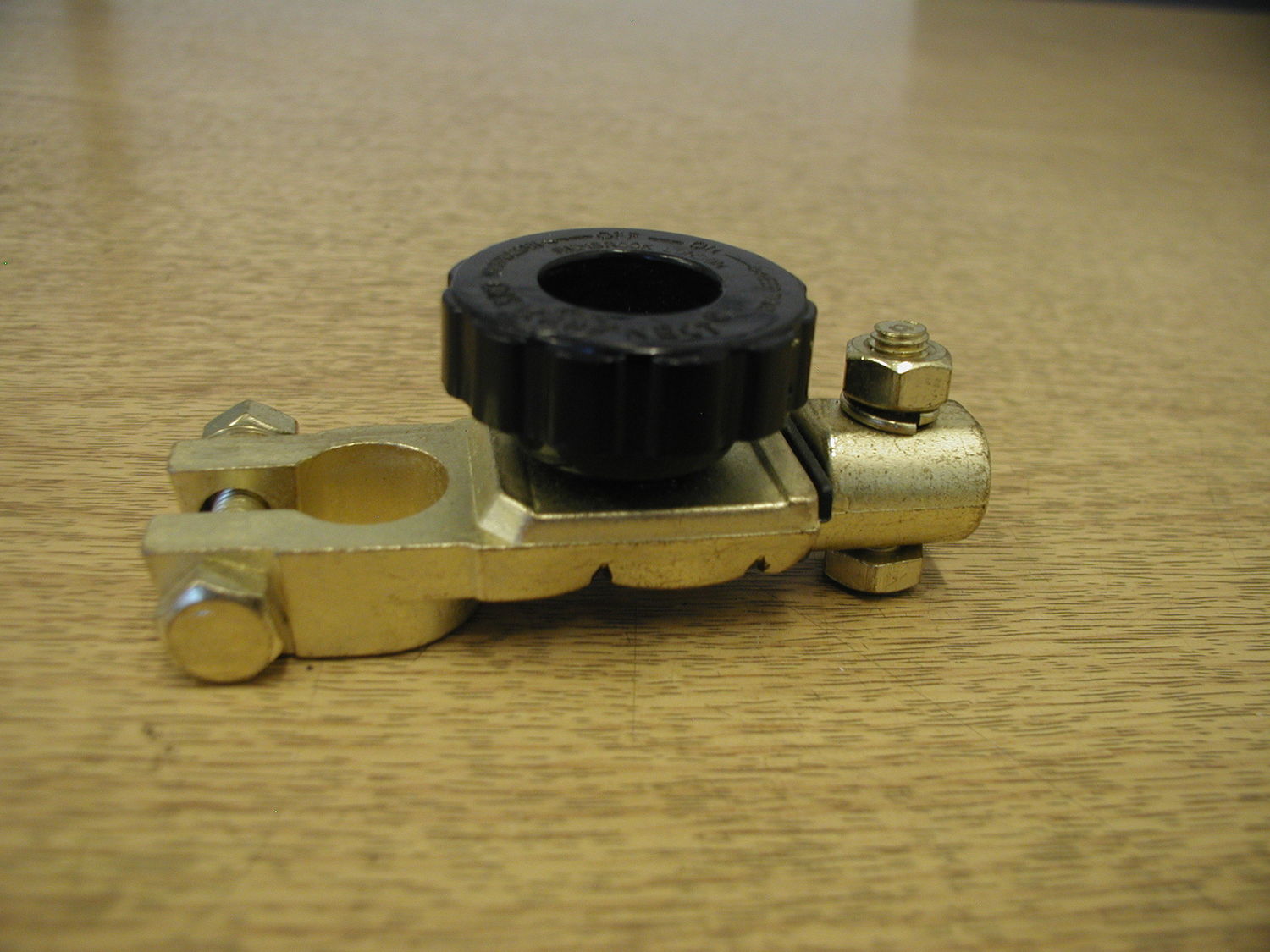 Battery Disconnect Terminal Techniques Service Dealer