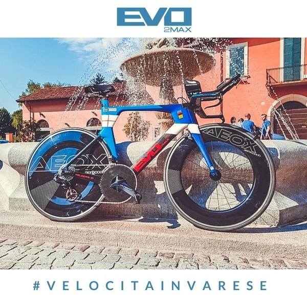 The Velocita V1 races the UCI World Chrono Championships in Varese Italy