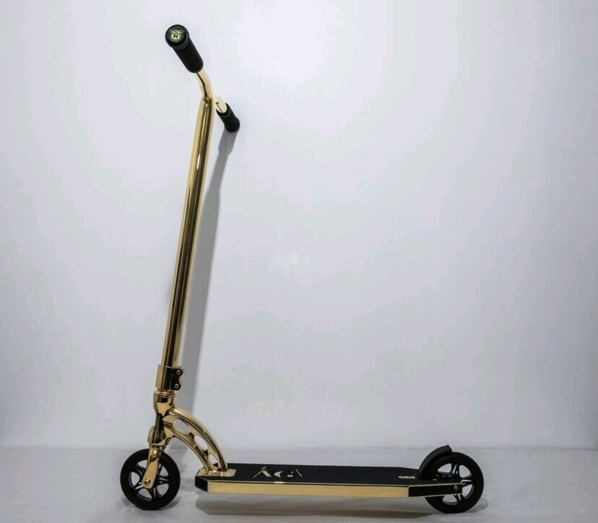 Products | Alpha Gold | Luxury gifts | Gold plating | Gold bike