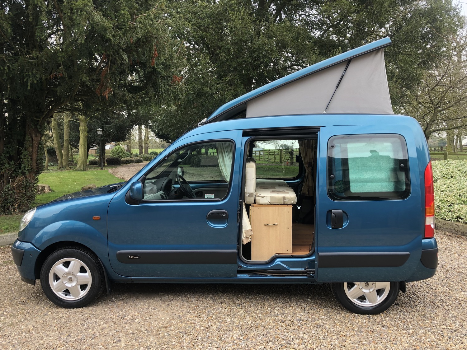 Renault Kangoo 1.2 16V Expression Camper Van Elevating Roof Lady Owner 9 years Dragonville