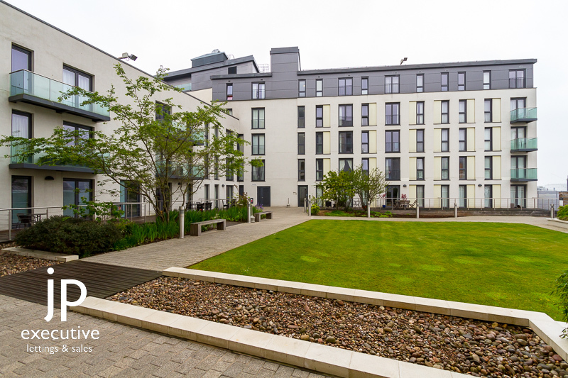 Rental properties, flats, apartments and houses in Cardiff