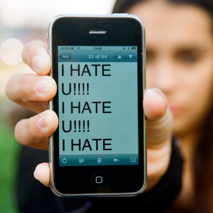 Andy Garland Therapies - Counselling Cardiff - Mental Health Services Cardiff - Cardiff Therapists - what is cyber self harm?