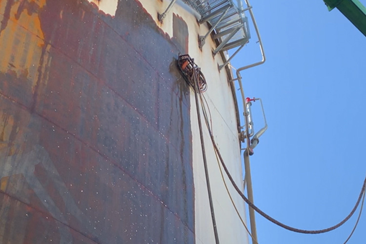 Industrial Tank Cleaning