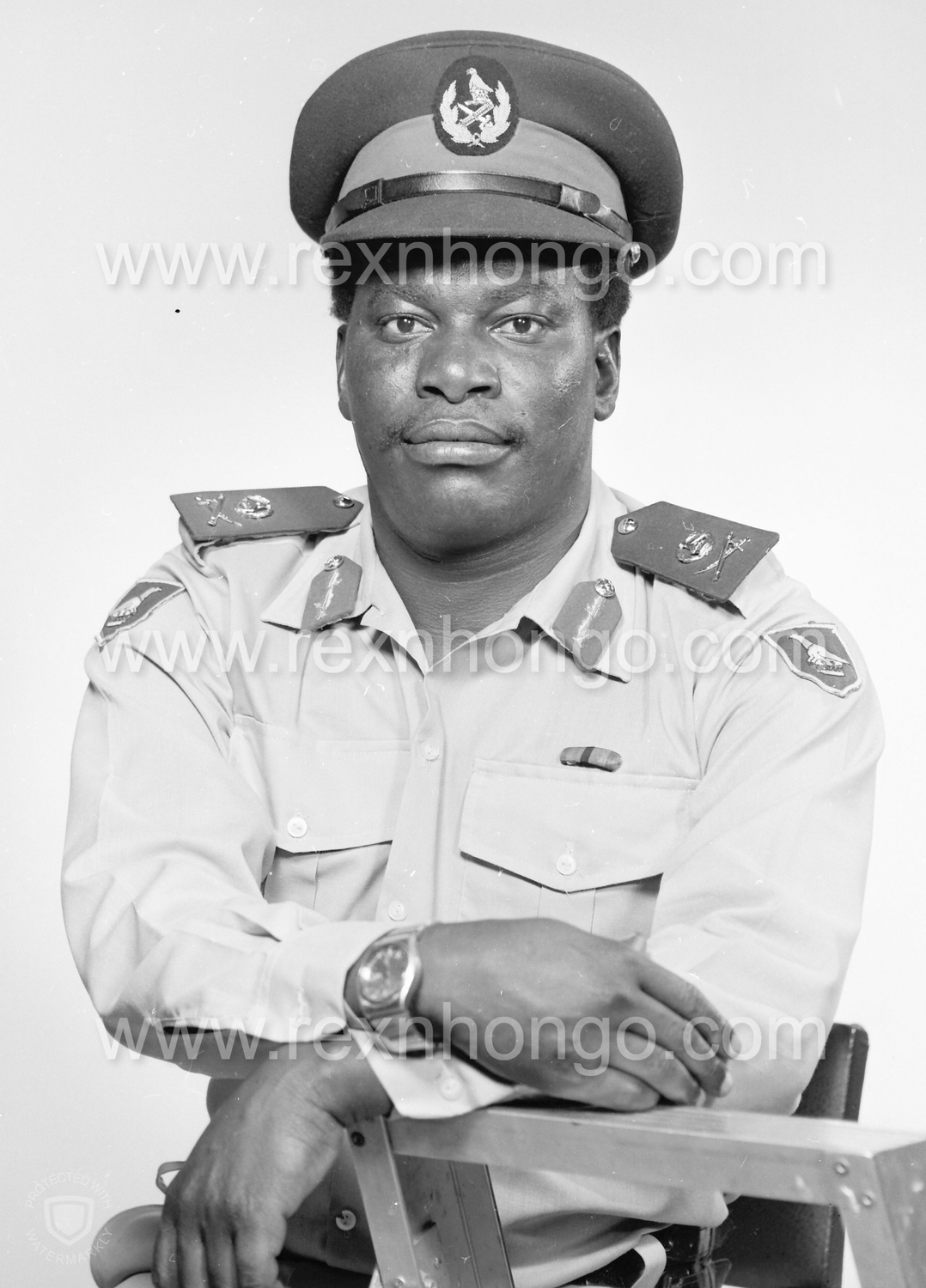 Gallery Army and Politics in Zimbabwe Solomon Mujuru Rex Nhongo