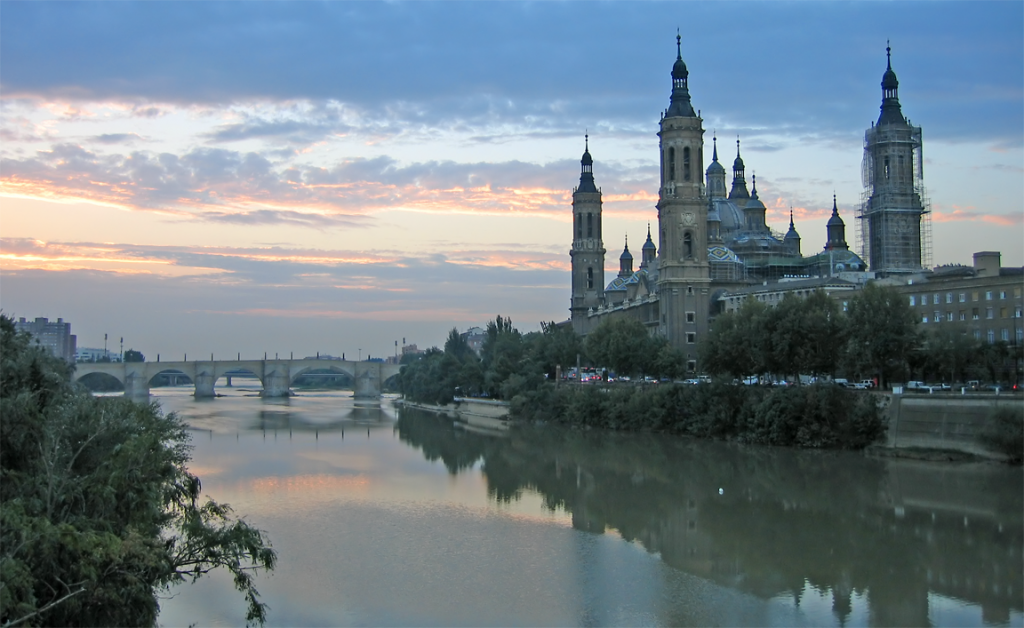 El Ebro a su paso por Zaragoza