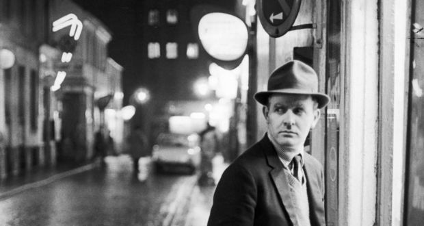 John Le Carre, Londres, 1964. Foto de Ralph Cranethe