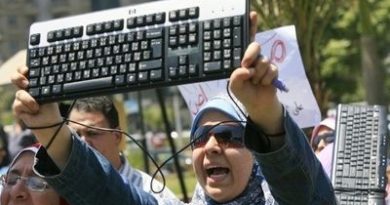 (VII) La insoportable vecindad… Las niñas emigrantes, su mamá y la policía (VII) La insoportable vecindad… Las niñas emigrantes, su mamá y la policía