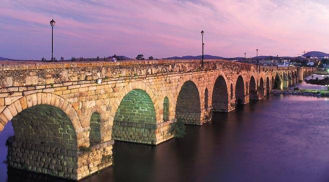 Puente Romano sobre el río Guadiana. Mérida, Badajoz