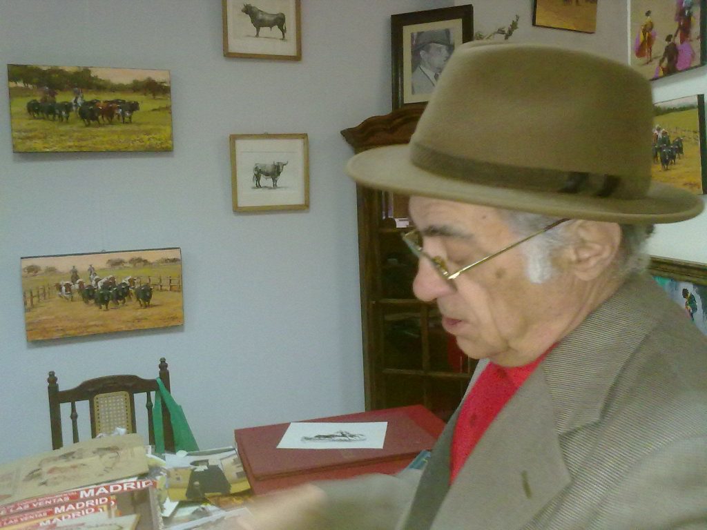 José Antonio en Codice 60 la tienda del barrio de las letras especializada en el Mundo Taurino.