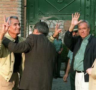 El exsecretario de Estado entra en prisión junto al exministro del Interior José Barrionuevo