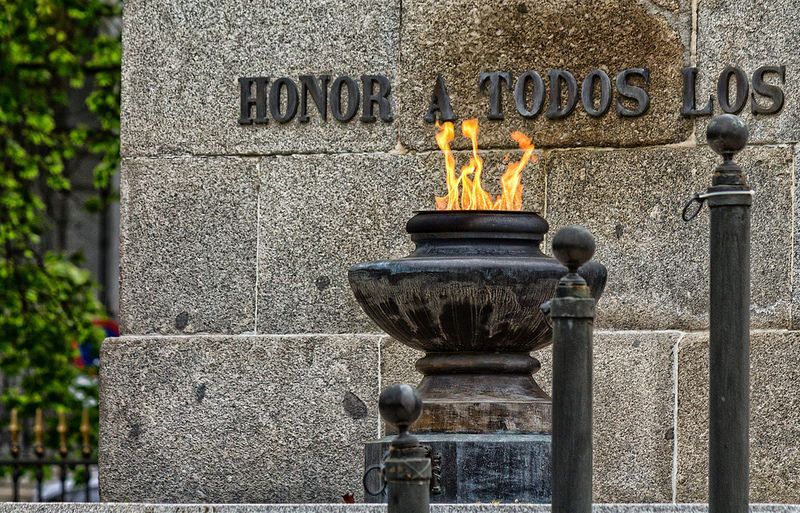 Honor a todos los caídos por España