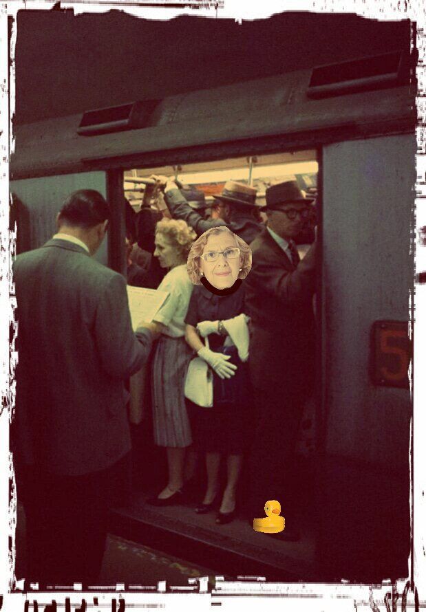 Yo creo que es una doble a 10€ la hora. La tienen todo el día dando vueltas en metro