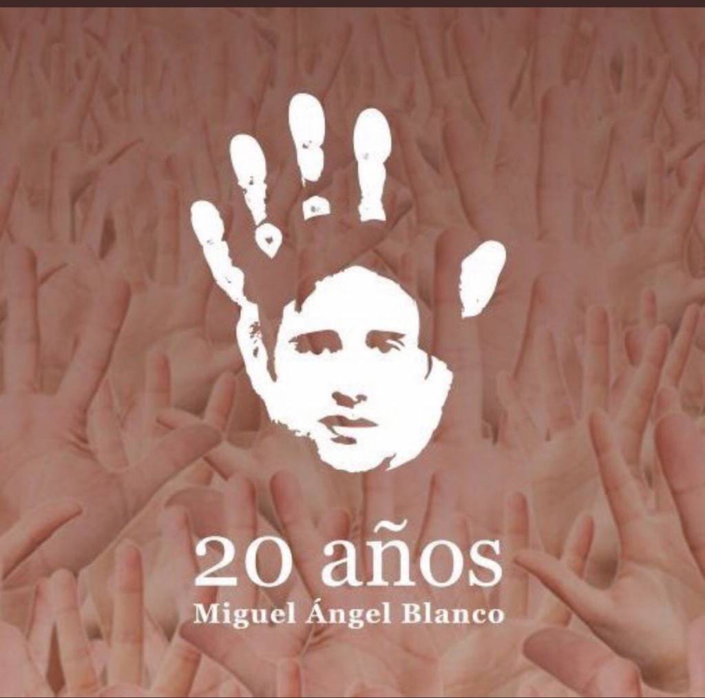 Hubo un antes y un después nació el espíritu de Ermua ,aquella tarde todos los Españoles d bien fuimos Miguel Ángel