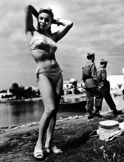 el primer bikini en España