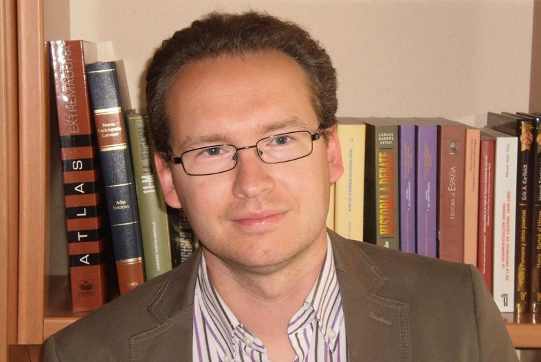 el-doctor-en-historia-por-la-universidad-de-extremadura-alfoso-pinilla