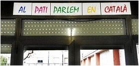 en-el-patio-hablamos-catalan